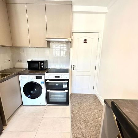 Spectacular Modern, Private Apartment,15 Mins To Central London Hendon Dış mekan fotoğraf